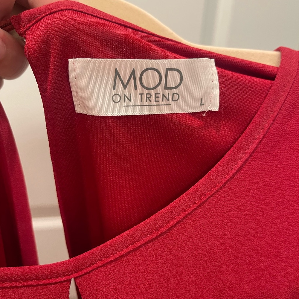 Mod On Trend Romper - Picture 3 of 4